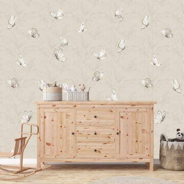 Vlinder behang beige op muur kinderkamer
