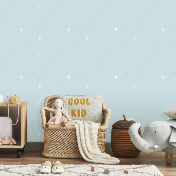 Ruimtebehang Lichtblauw met goud en wit kinderbehang sfeerbeeld kinderkamer