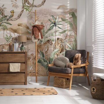 Cheeta behang beige taupe bruin met brons metallic kinderkamer sfeerbeeld 2